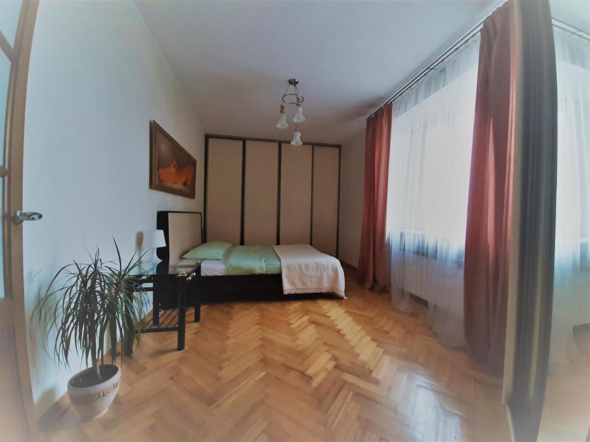 Apartment On Myasnikova 34 Minsk Exterior photo